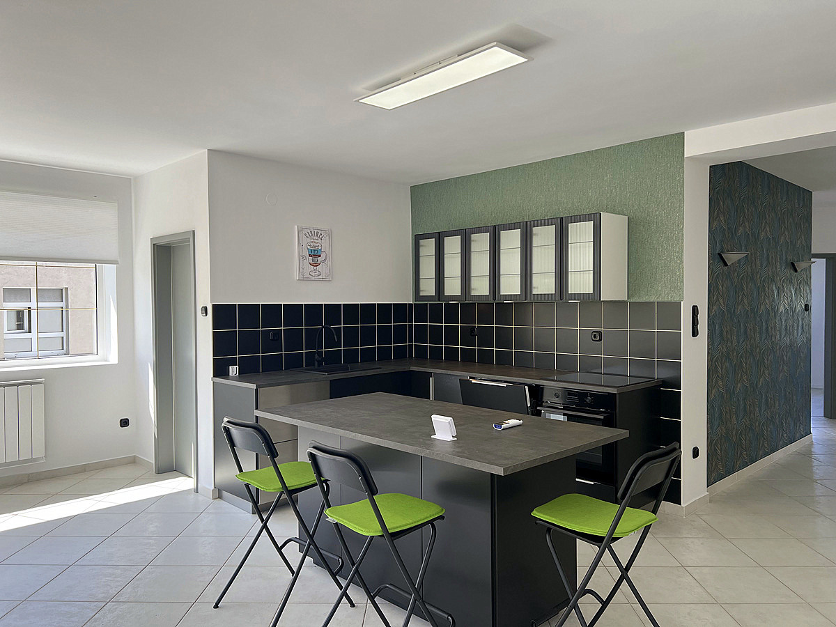 Amerikai konyhás nappali